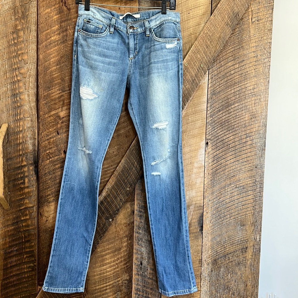 Joe's Jeans Skinny Leg Cigarette Fit in Patricia Wash